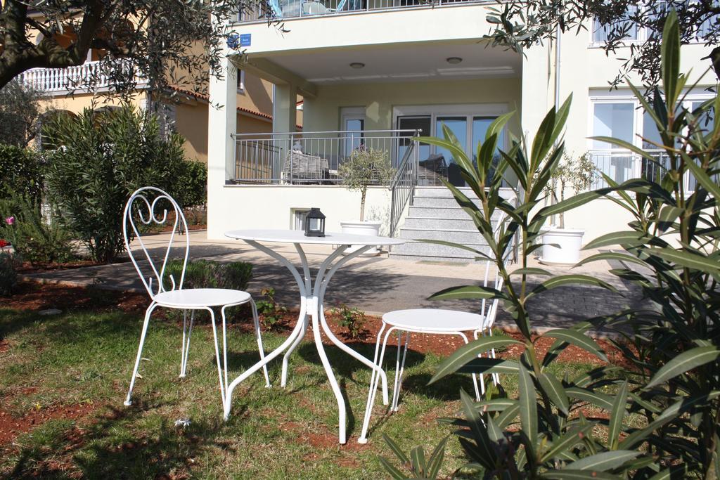 Apartments Villa Lili Umag Luaran gambar