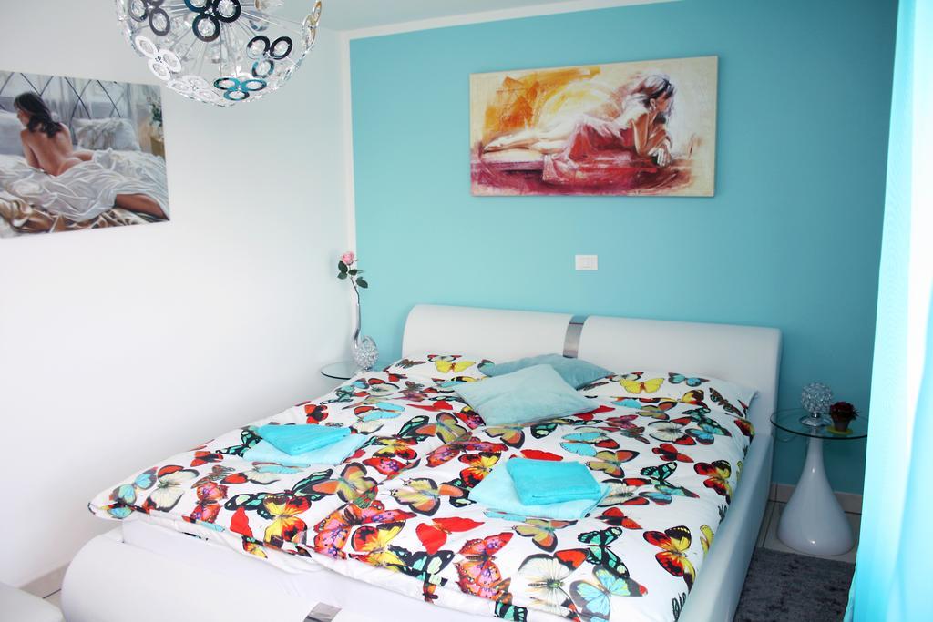 Apartments Villa Lili Umag Bilik gambar