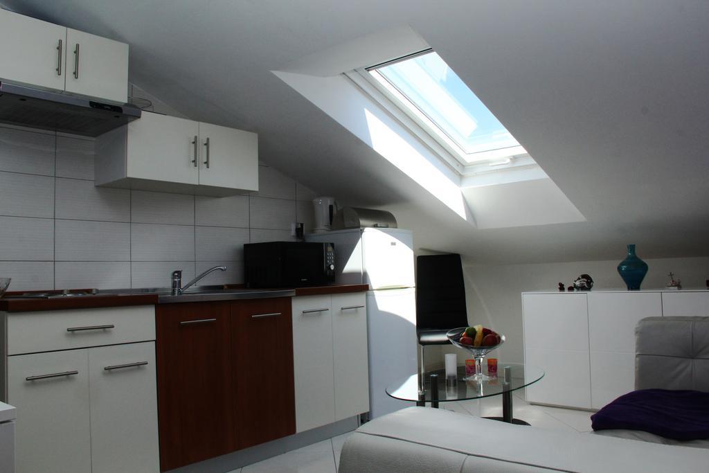 Apartments Villa Lili Umag Bilik gambar