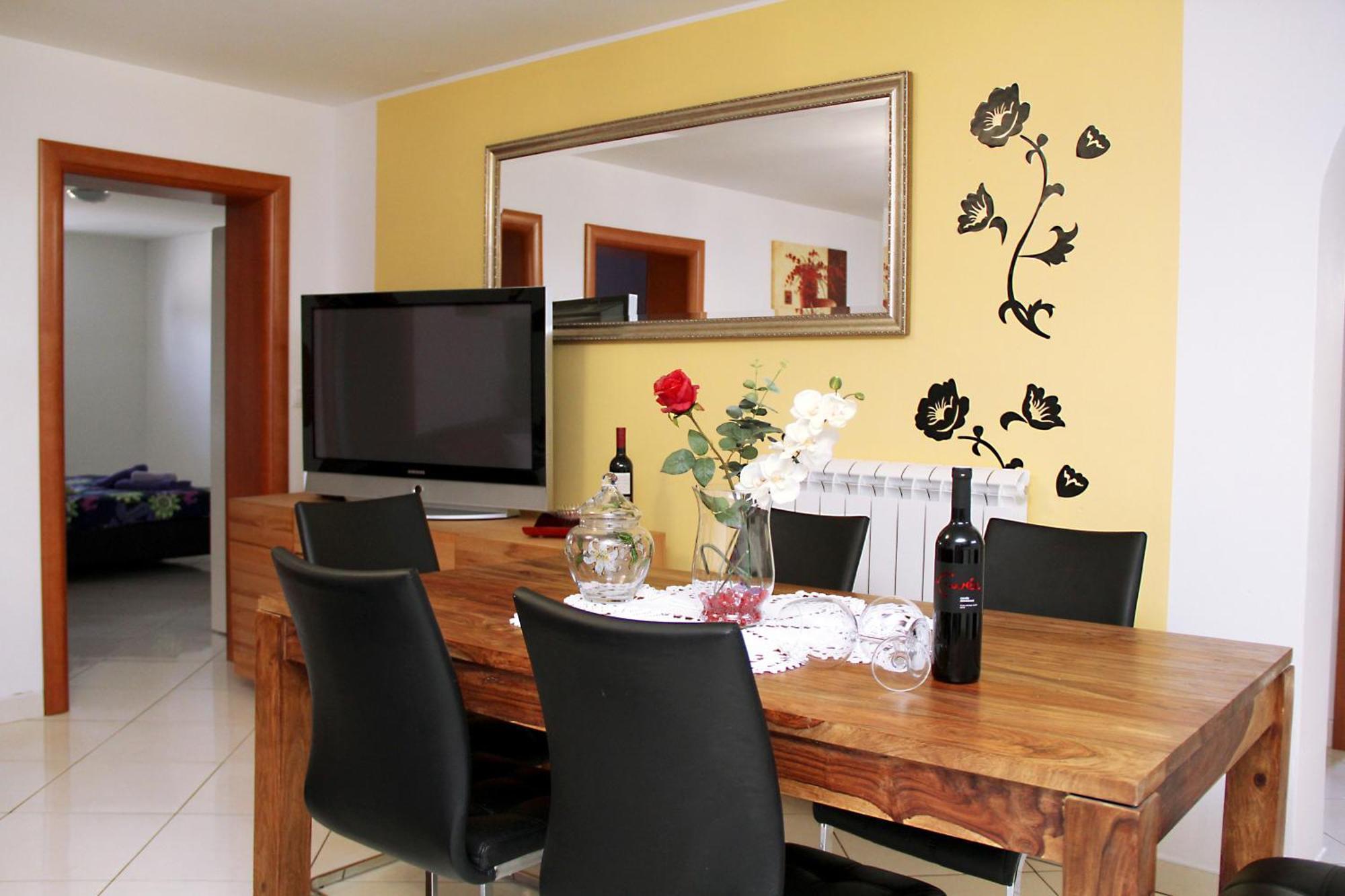 Apartments Villa Lili Umag Bilik gambar