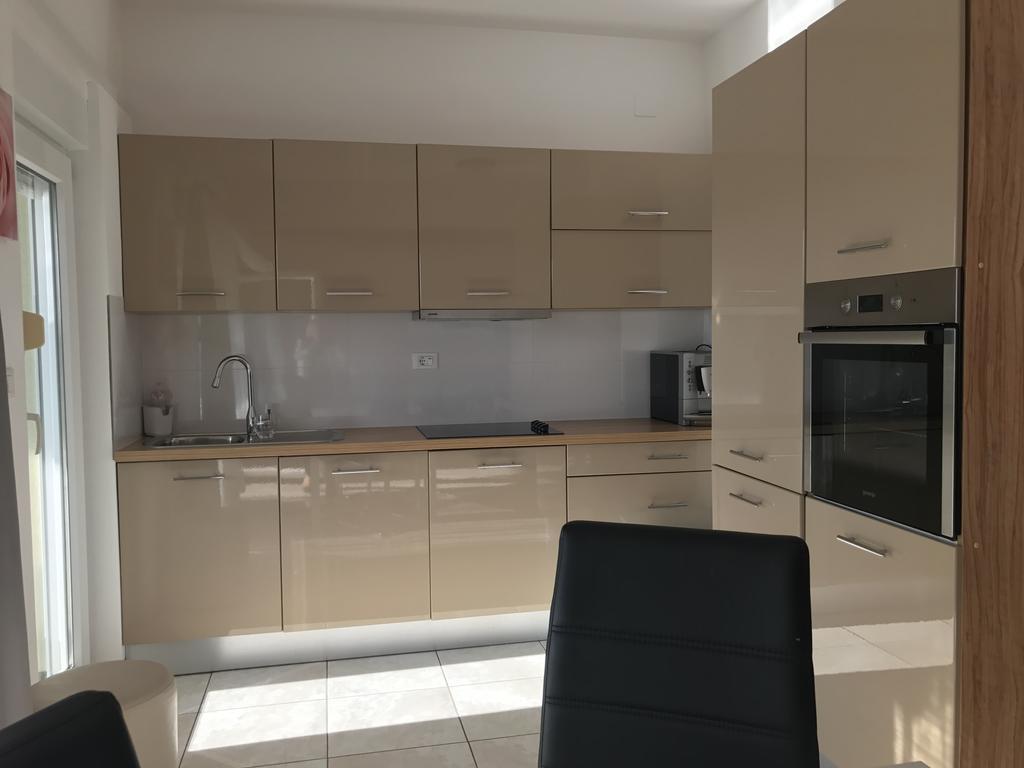 Apartments Villa Lili Umag Luaran gambar